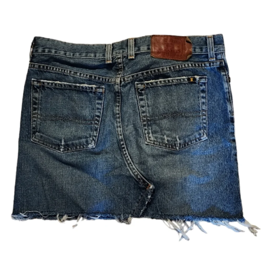 Lucky Brand Dungarees Distressed Jean Skirt Size 4/27 - Picture 2 of 3